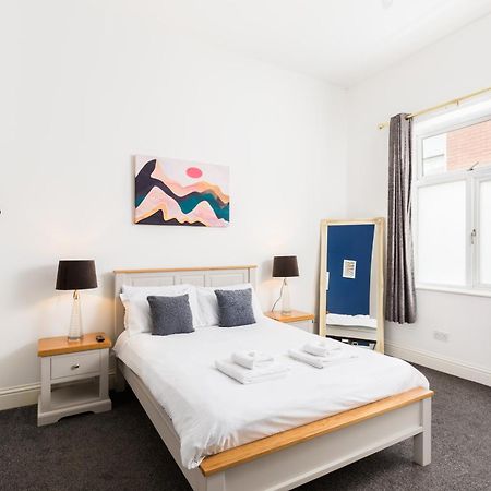 1-Bedroom Apartment In Leamington Spa With Free Parking Exterior foto