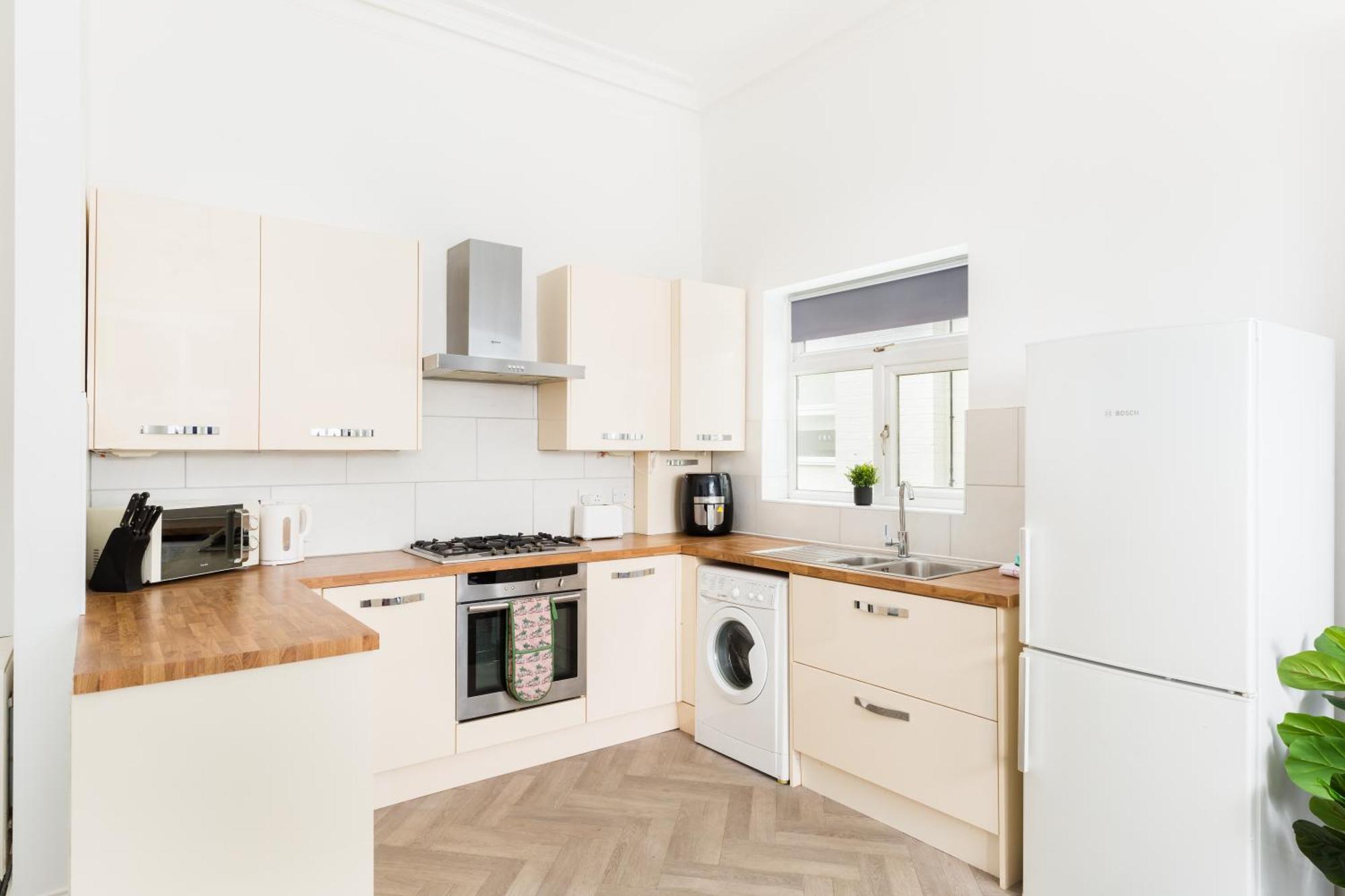 1-Bedroom Apartment In Leamington Spa With Free Parking Exterior foto